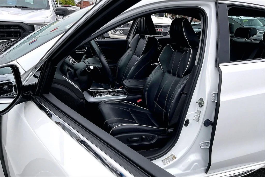 Used 2020 Platinum White Pearl Acura 3.5L Technology Pkg image 24
