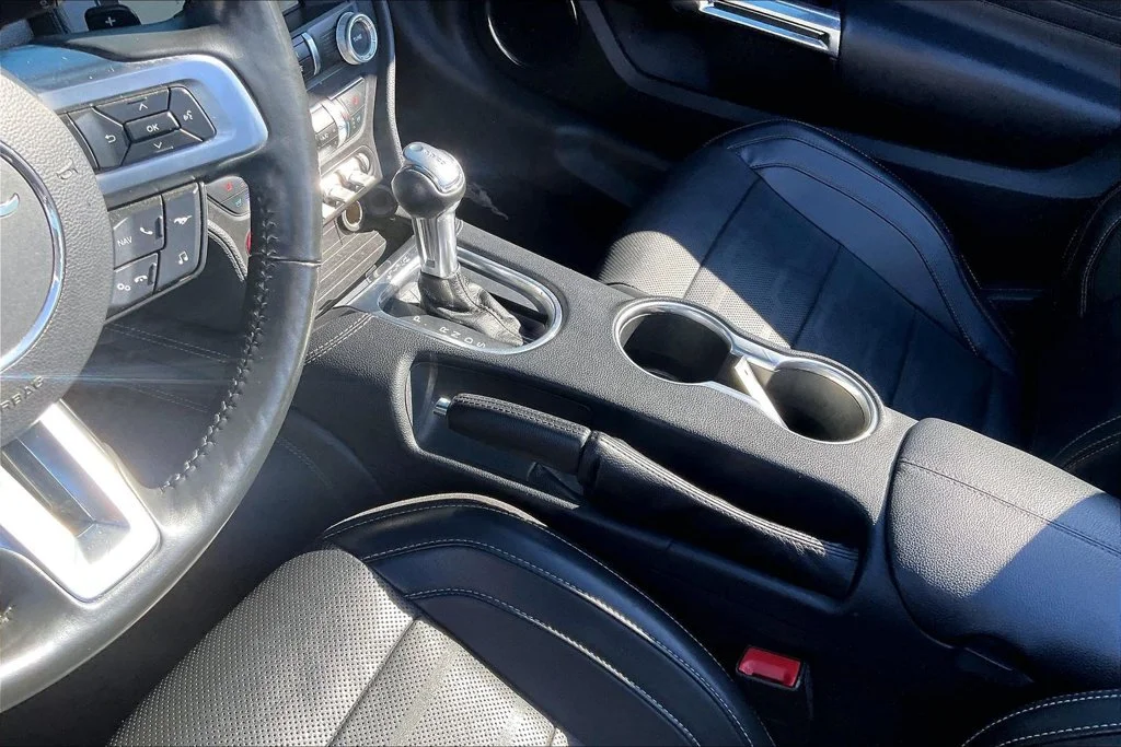 Used 2020 Shadow Black Ford GT Premium image 16