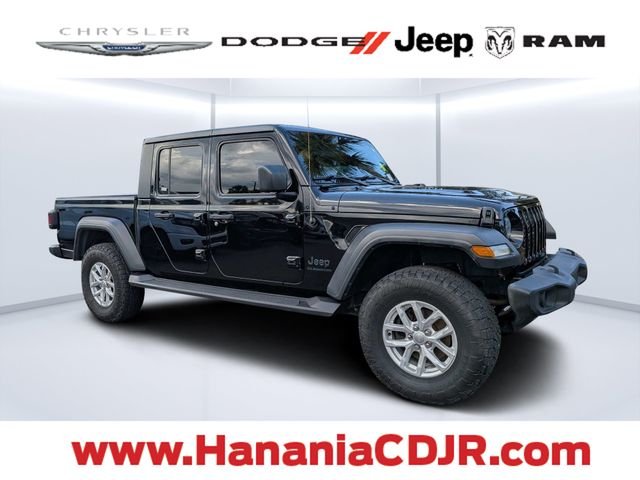 Used 2020 Black Jeep Sport image 1