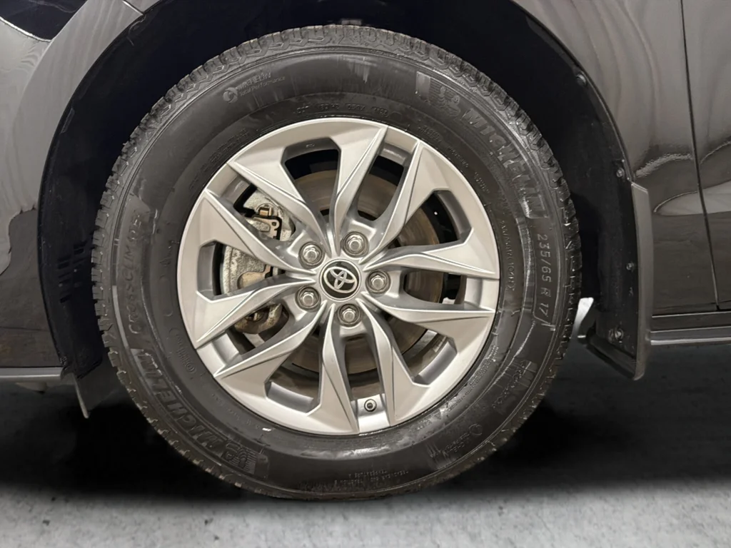 Used 2022 Black Toyota XLE image 43