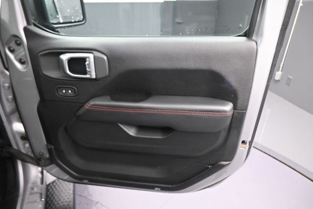 Used 2020 Silver Jeep Unlimited Rubicon image 21