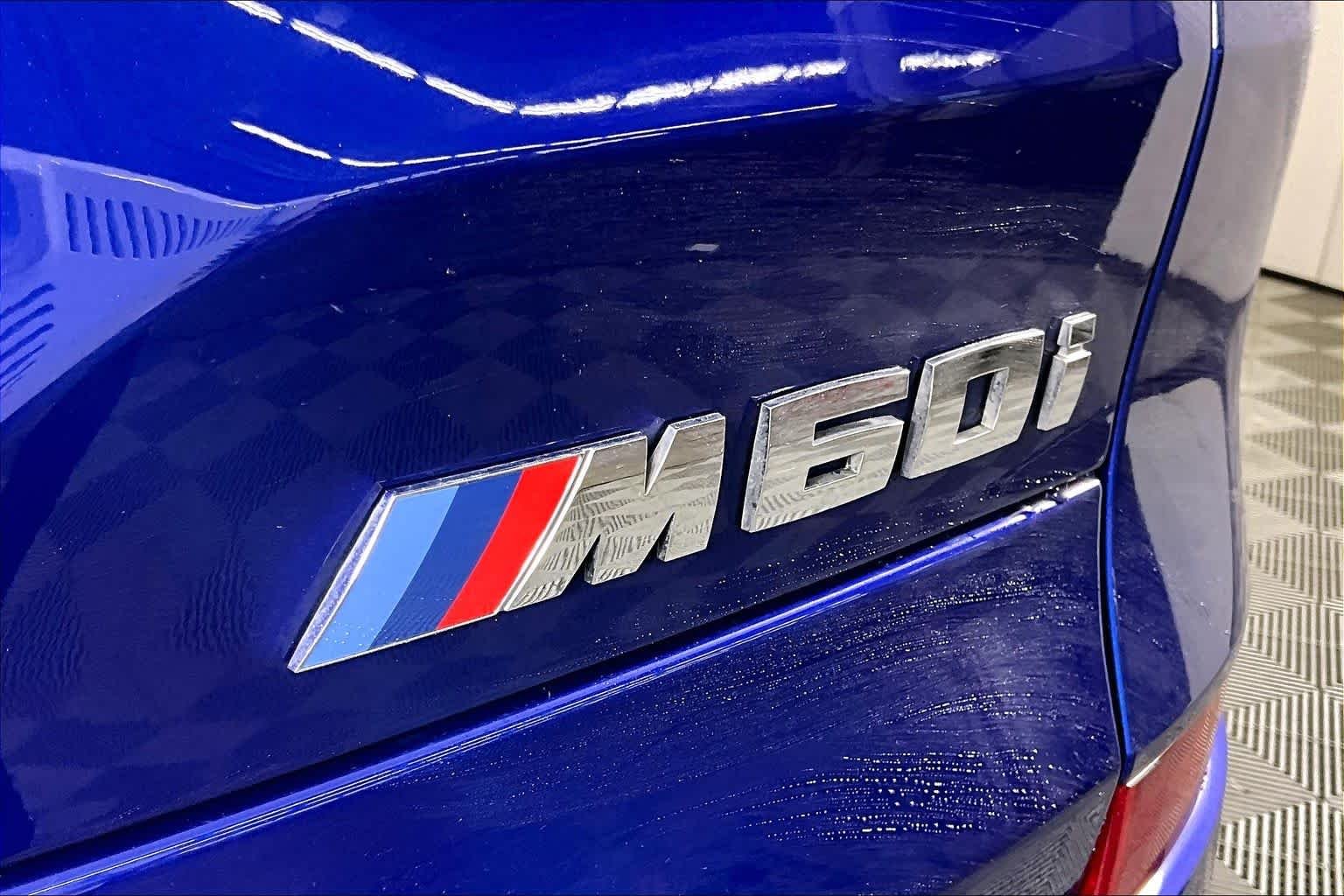 Used 2025 Marina Bay Blue Metallic BMW M60i image 10