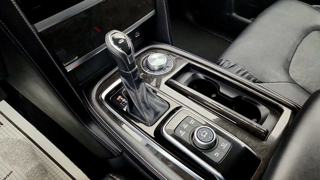 Used 2024 Anthracite Gray INFINITI LUXE AWD image 17