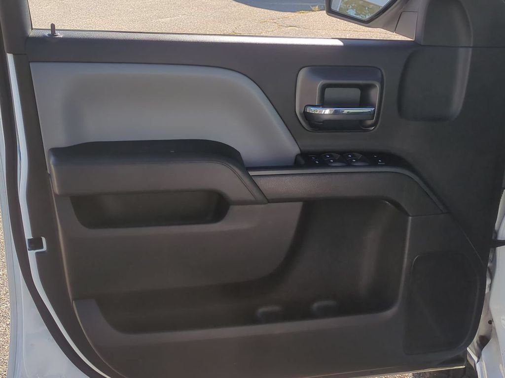 Used 2019 White Chevrolet WT image 11