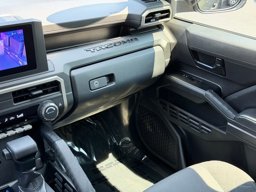 Certified Used 2025  Toyota SR image 29