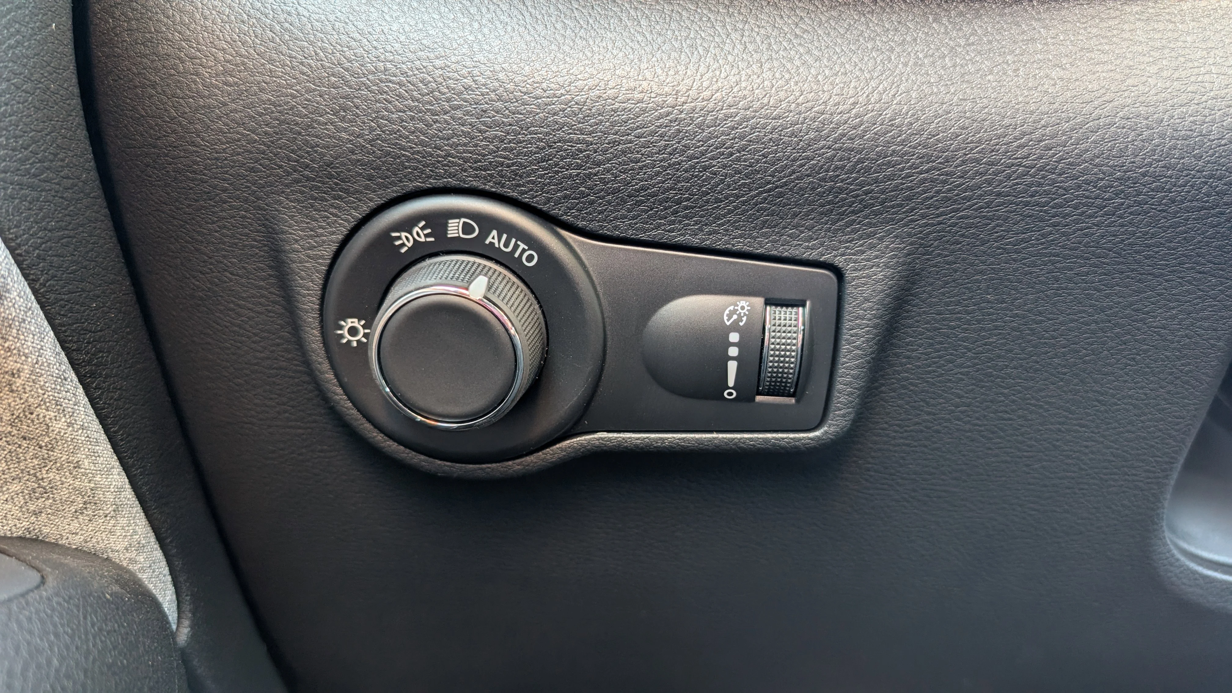 New 2026 Laser Blue Pearl Jeep Sport image 24