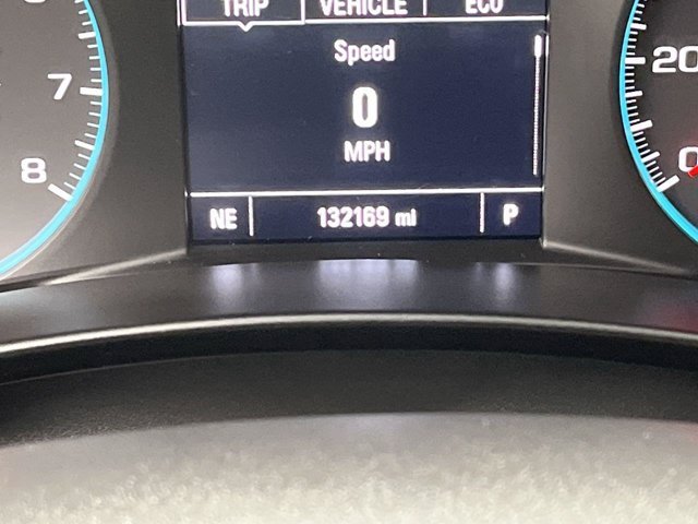 Used 2018 Summit White Chevrolet LT image 14