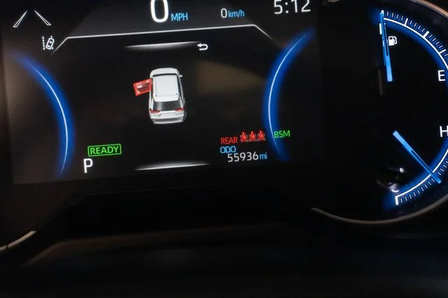 Used 2024 Silver Toyota XLE image 22