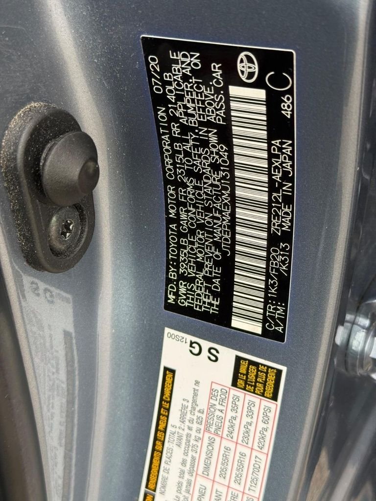 Used 2021 Celestite Toyota LE image 31