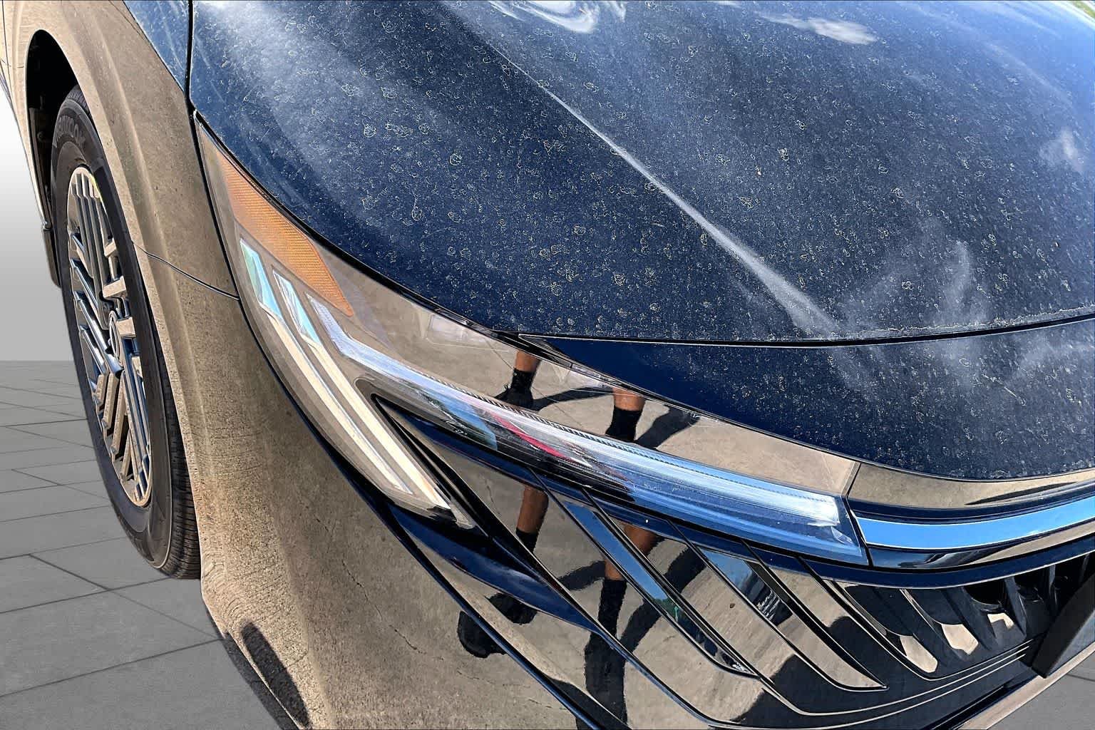 New 2026 Super Black Nissan SV image 18