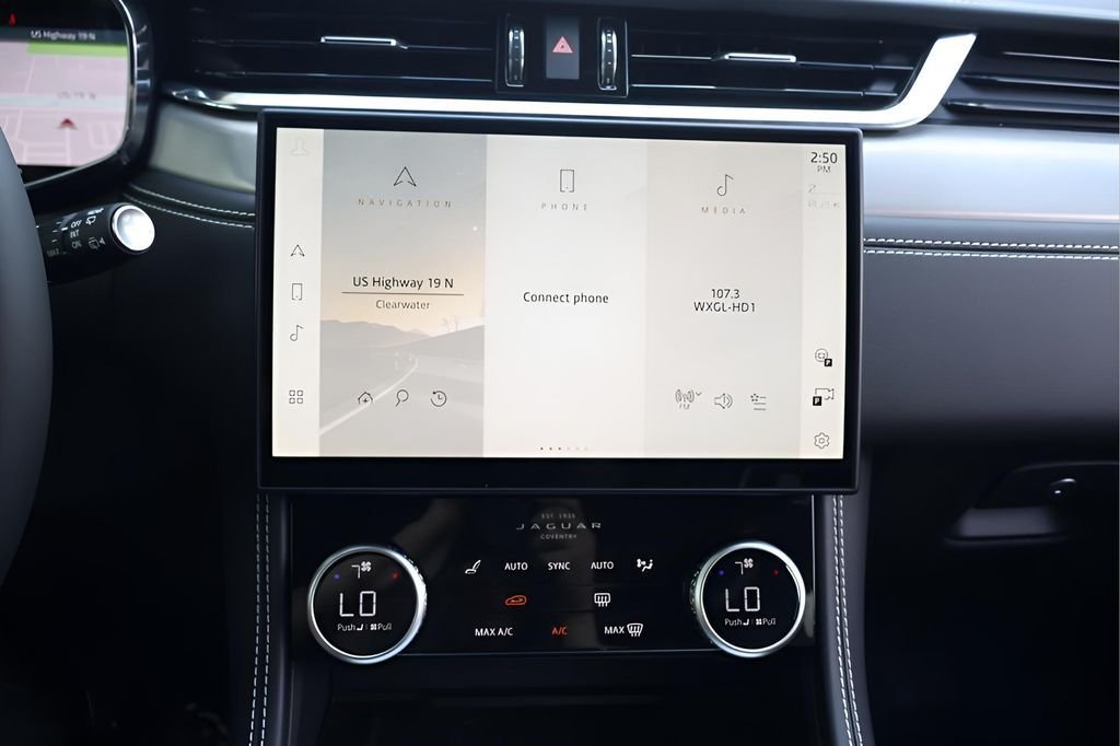 2026 Jaguar F-Pace R-Dynamic S - Photo 22