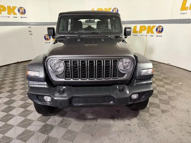 Used 2025 Crystal Metallic Jeep Sport image 13