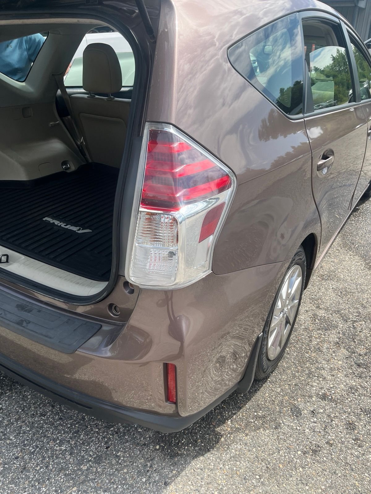 Used 2017 Brown Toyota Four image 4