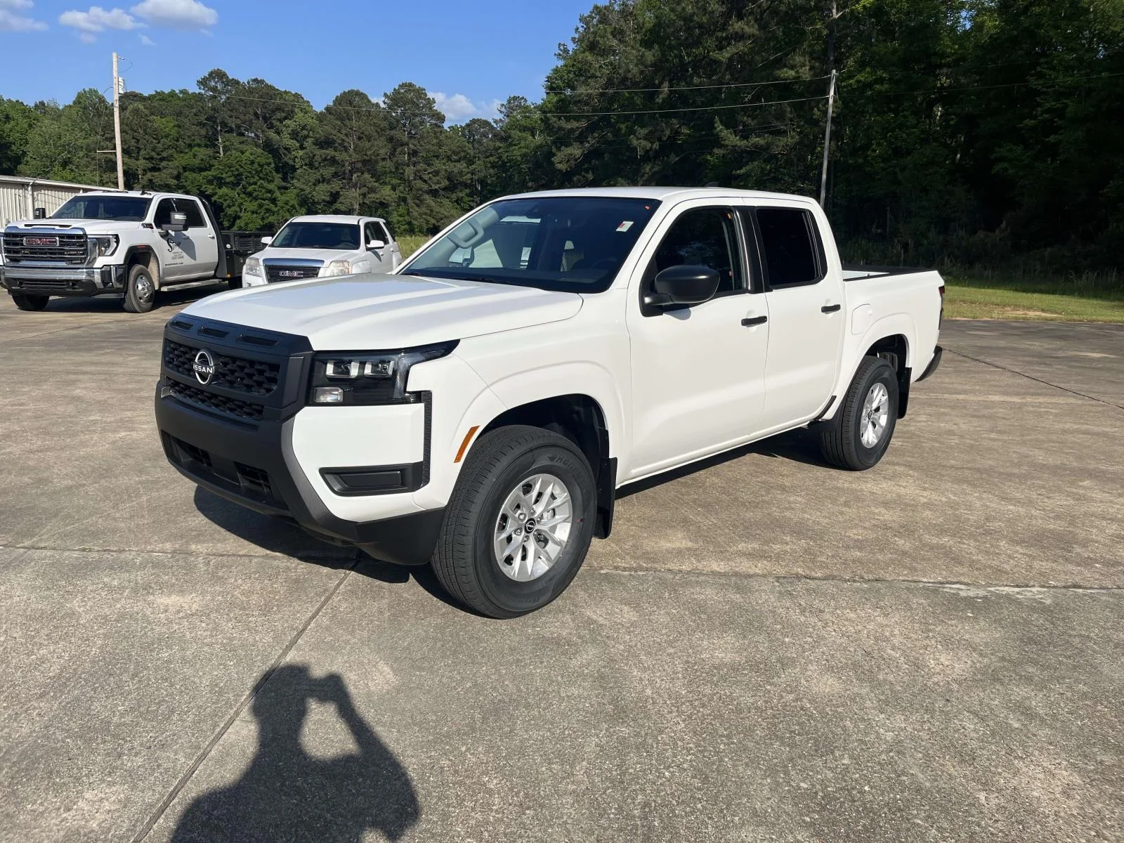 2026 Nissan Frontier S Crew Cab 4x4's photo