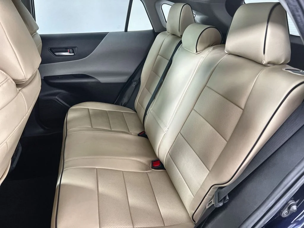 Used 2022  Toyota LE image 23