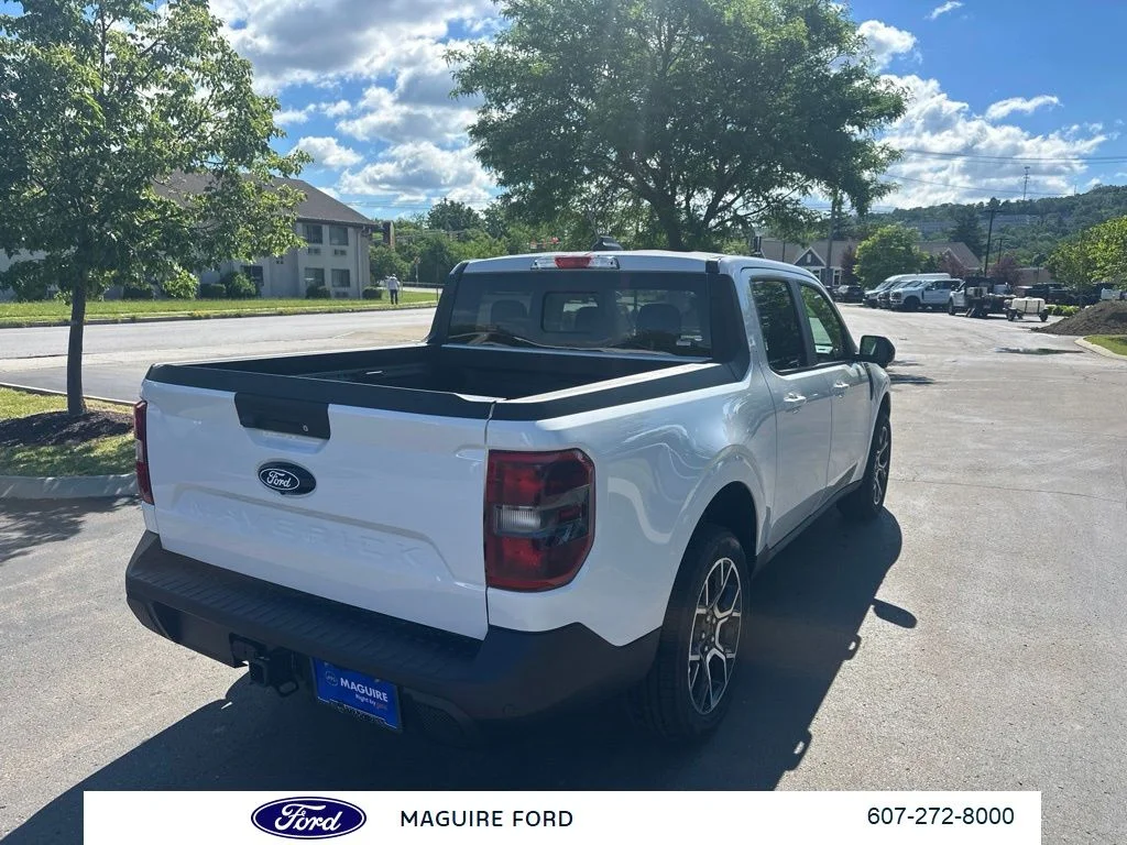New 2026 Oxford White Ford Lariat® image 4