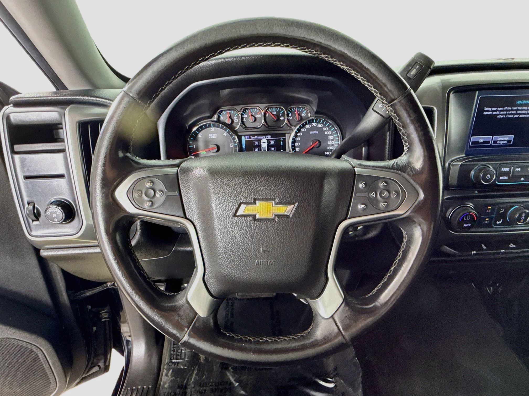 Used 2018 BLACK Chevrolet LT image 13