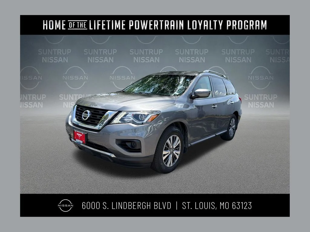 Used 2020 Gray Nissan S image 1