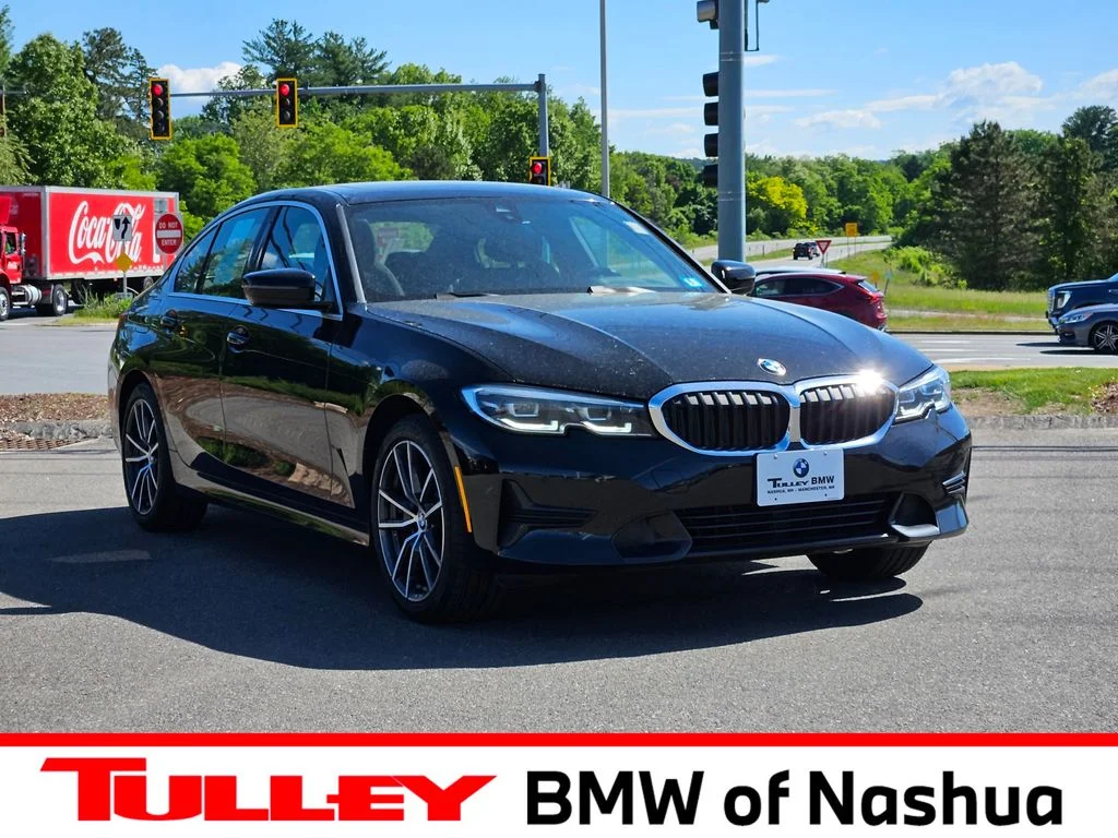 2021 BMW 3 Series 330i xDrive Sedan's photo