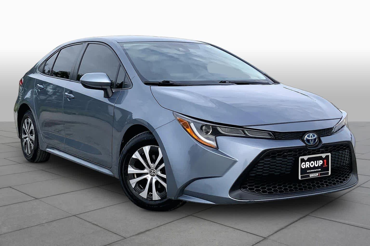 Used 2022 Celestite Toyota Hybrid LE image 3