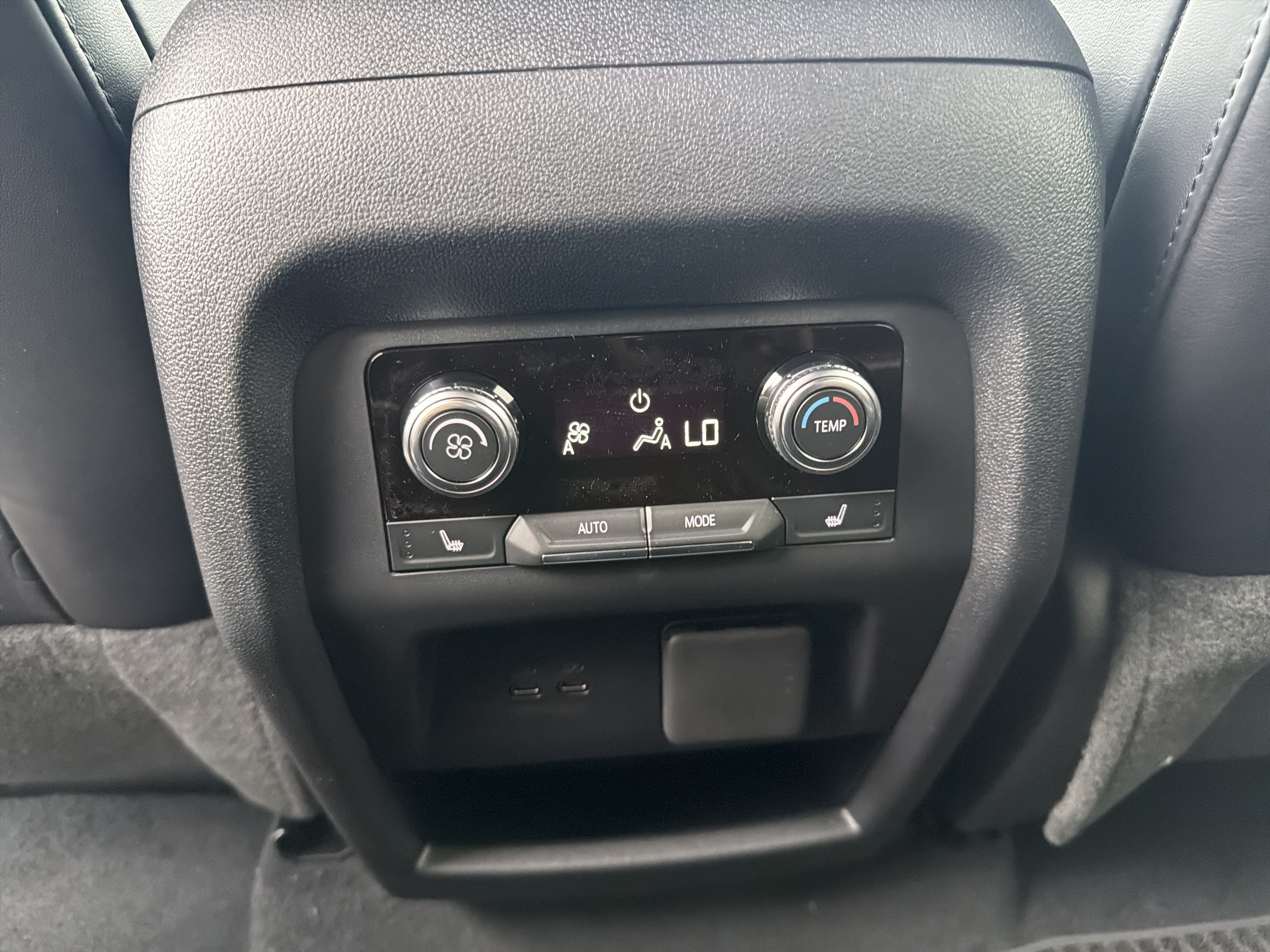 2026 GMC Acadia Denali Ultimate - Photo 22