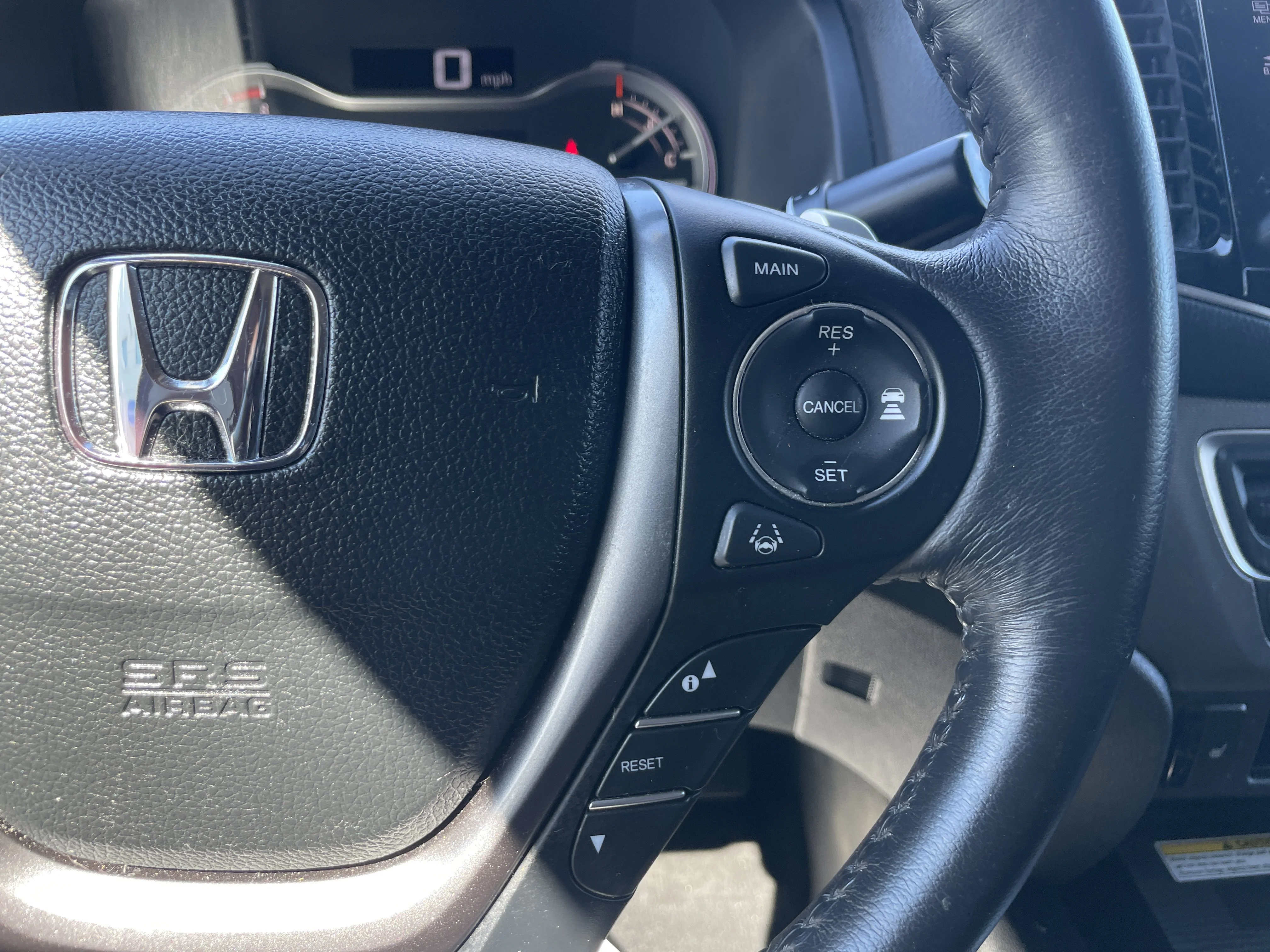 Certified Used 2023 Modern Steel Metallic Honda AWD RTL-E image 50