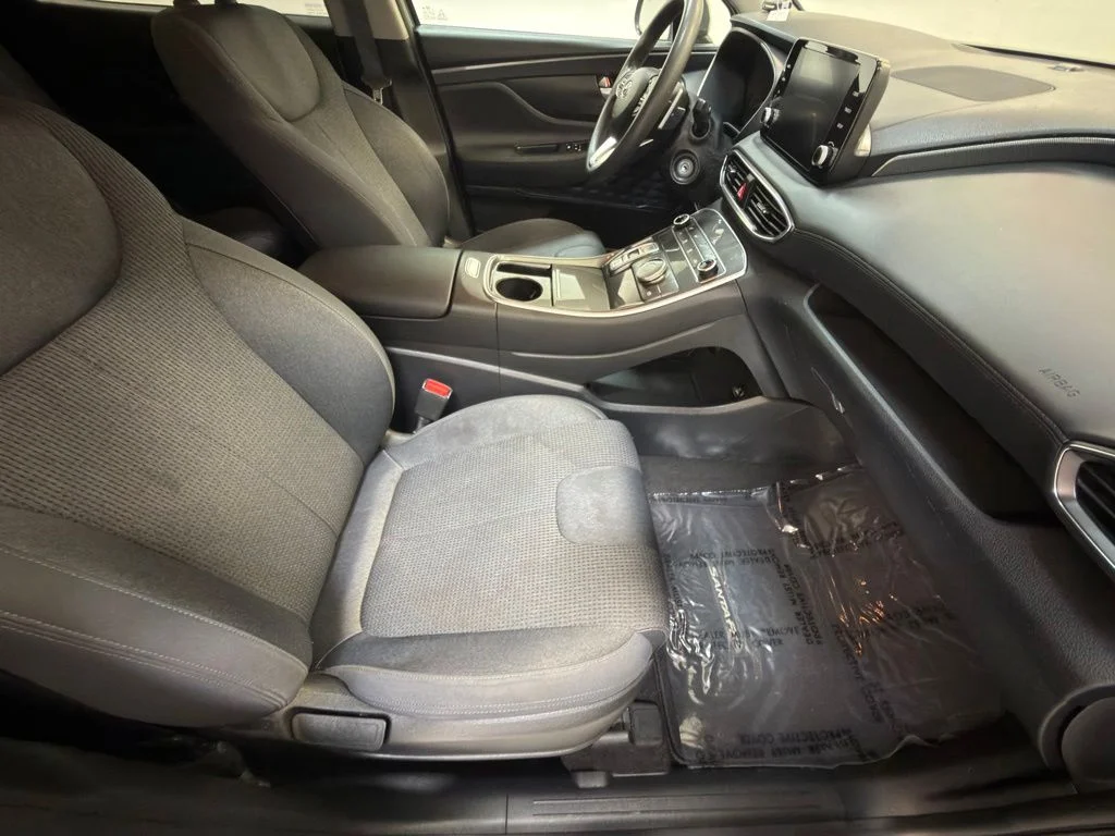 Certified Used 2022 Gray Hyundai SE image 26