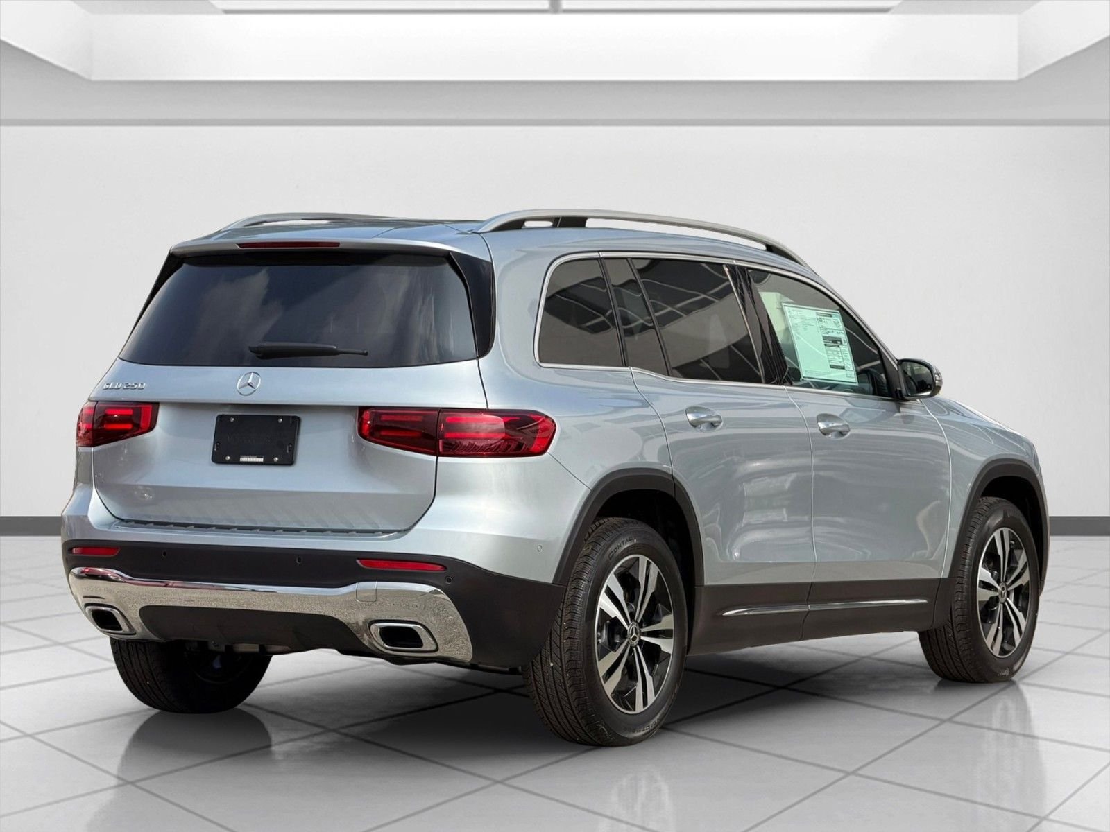 New 2026 Cirrus Silver Metallic Mercedes-Benz GLB 250 image 3