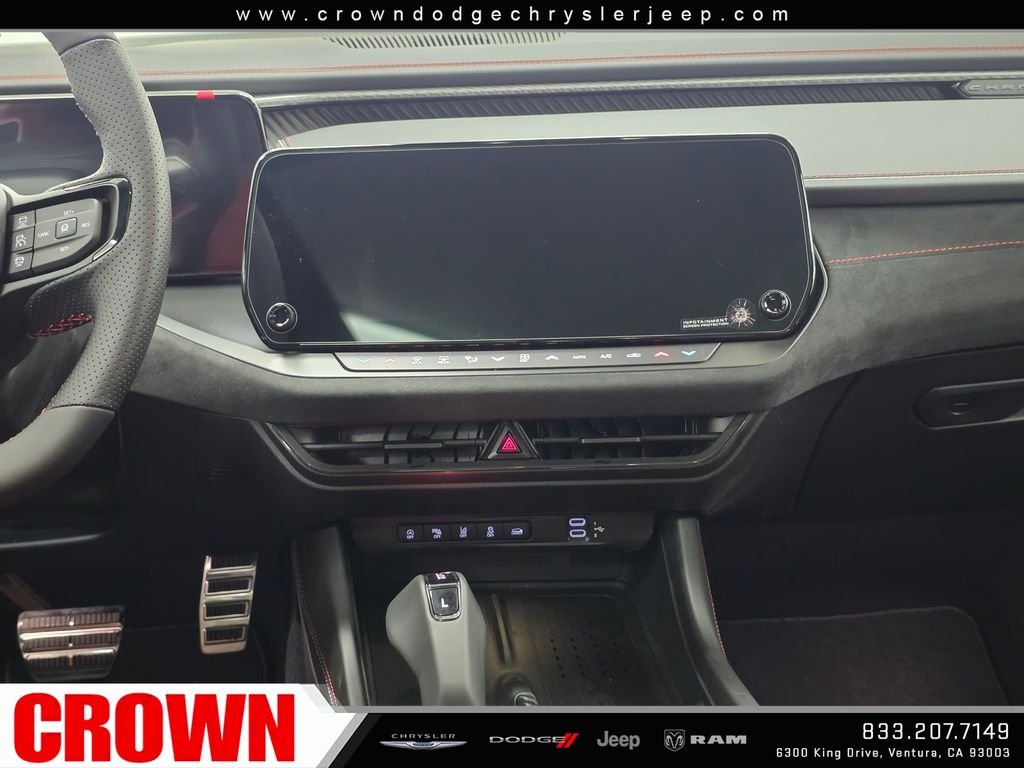 New 2026 Diamond Black Crystal Pearlcoat Dodge R/T Scat Pack image 10