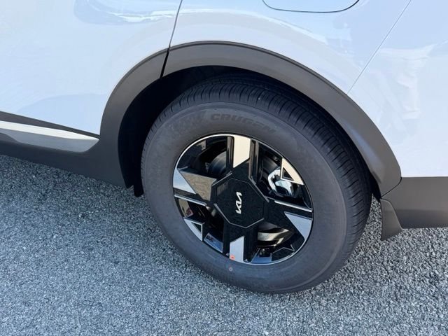 New 2027 Glacial White Pearl Kia LX image 7