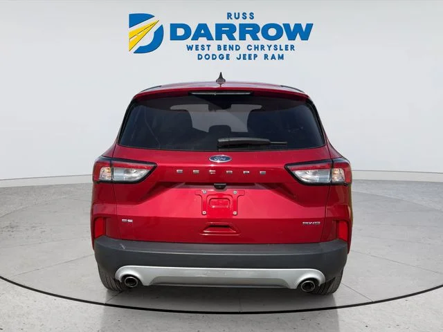 Used 2022 Red Ford SE image 4
