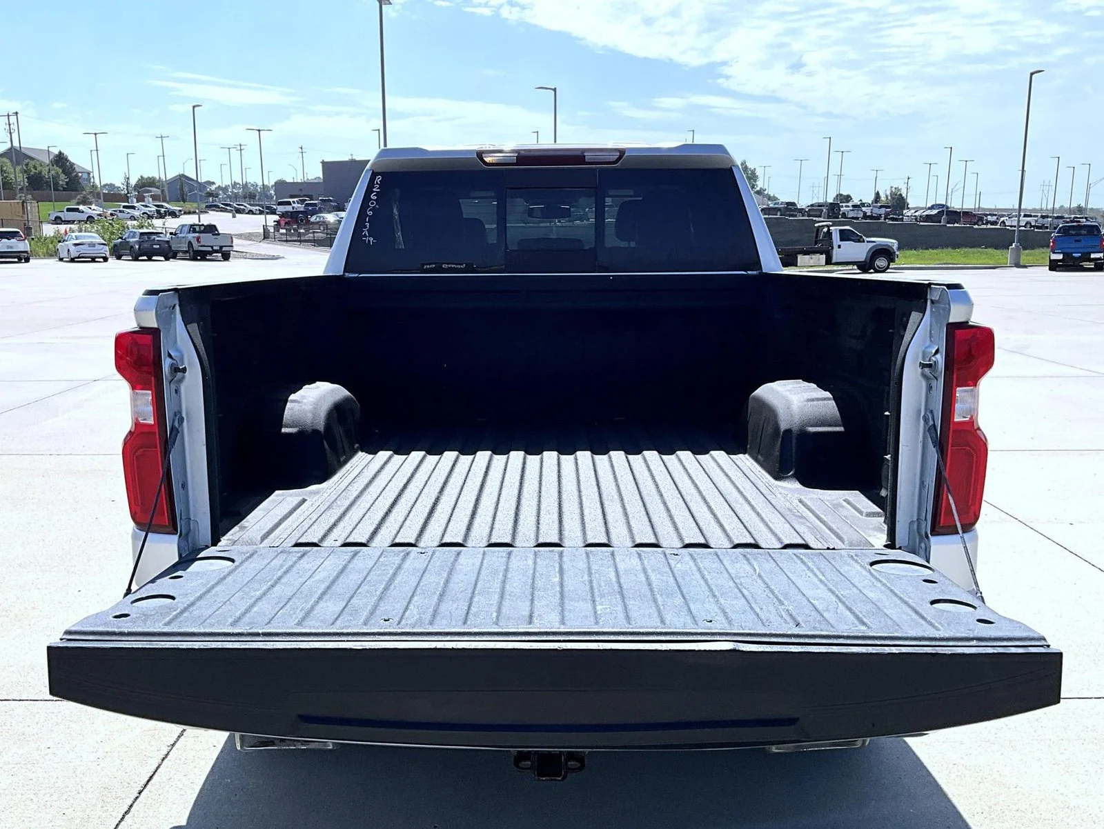 Used 2019 Silver Chevrolet LTZ image 23