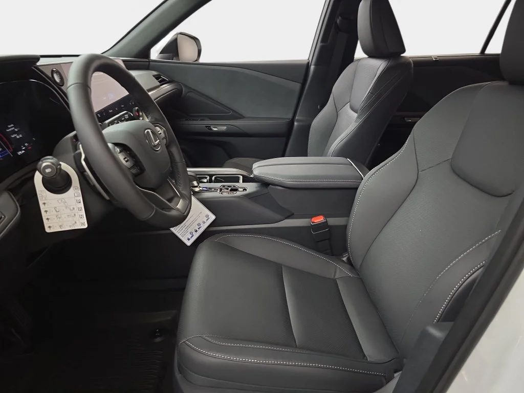 New 2026 Wind Chill Pearl Lexus PREMIUM AWD image 15