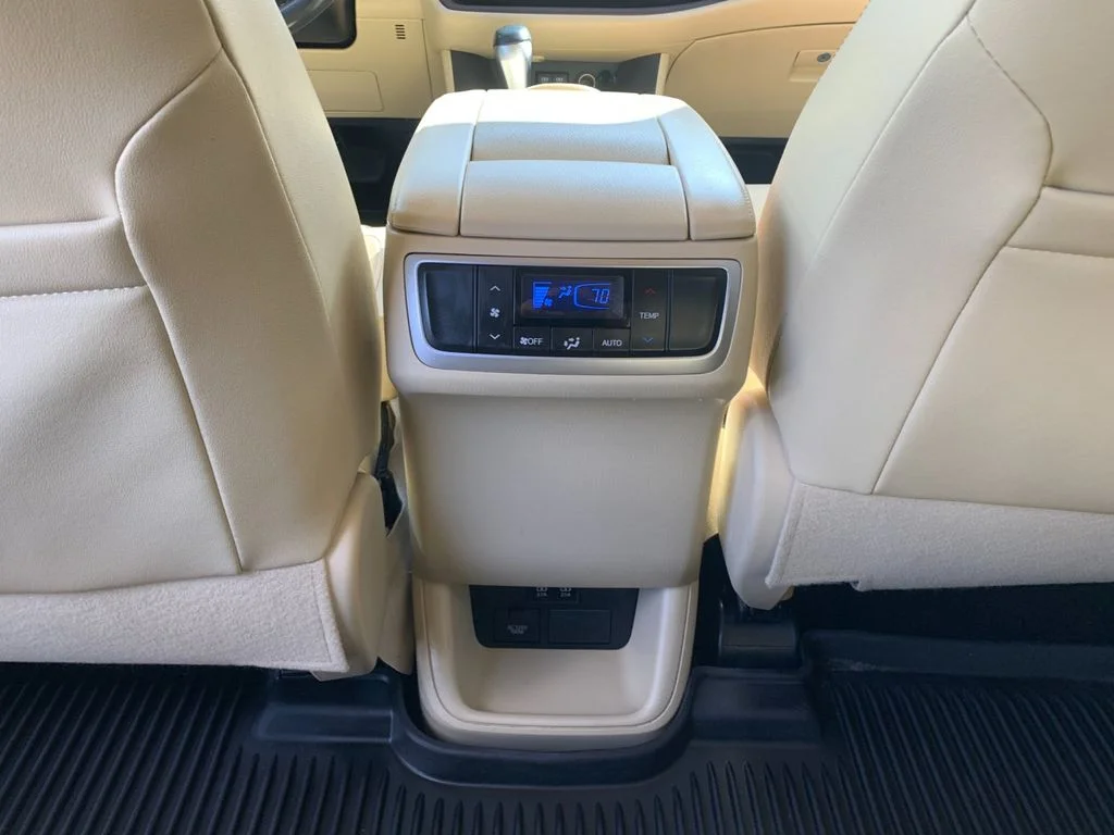 Used 2017 Brown Toyota XLE image 15
