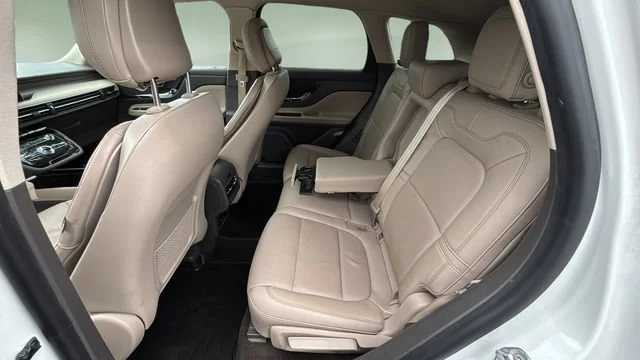Used 2020 White Lincoln Reserve image 20