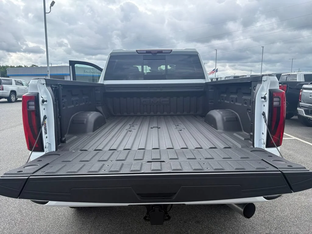 Used 2025 Summit White GMC Denali image 13