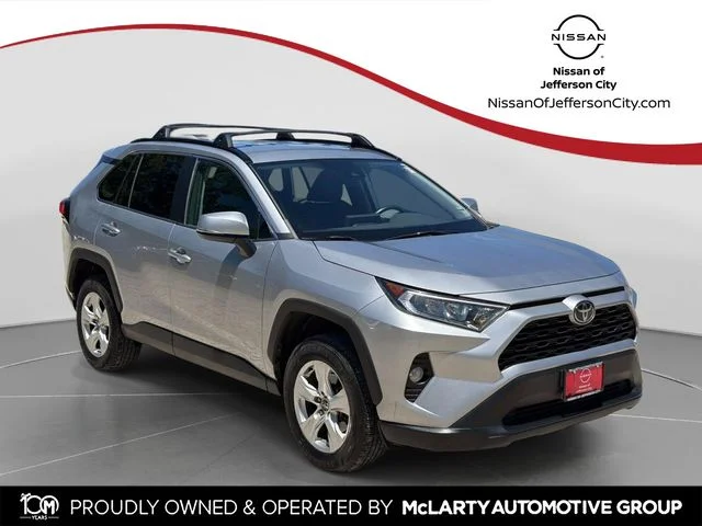 Used 2020 Silver Toyota XLE image 1