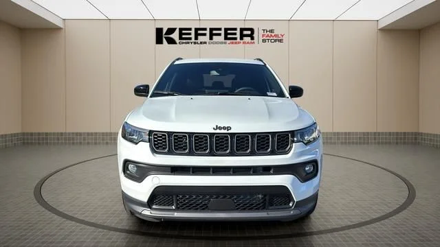 New 2026 White/off-white Jeep Latitude image 9