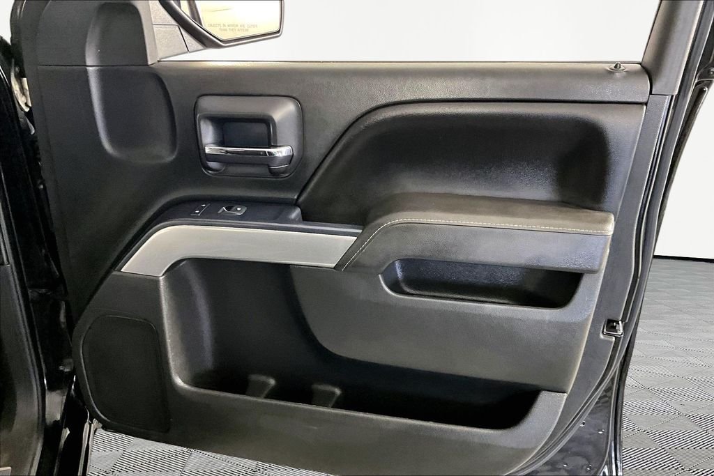 Used 2017 Black Chevrolet LT image 23