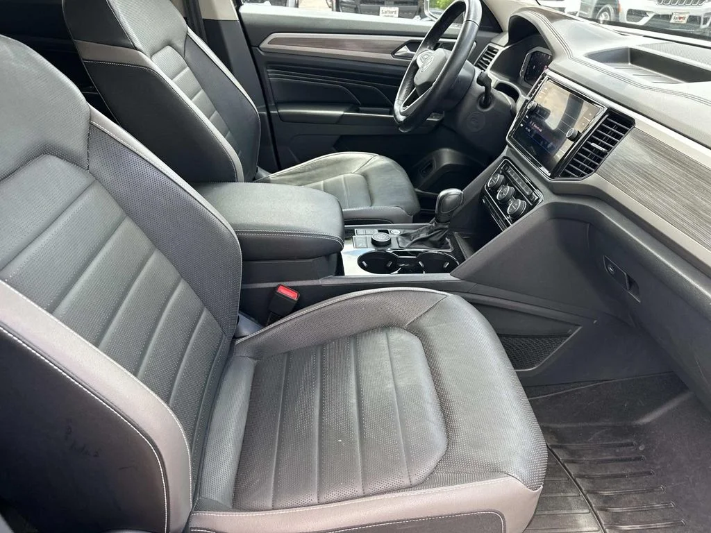 Used 2021 Black Volkswagen SEL Premium image 12
