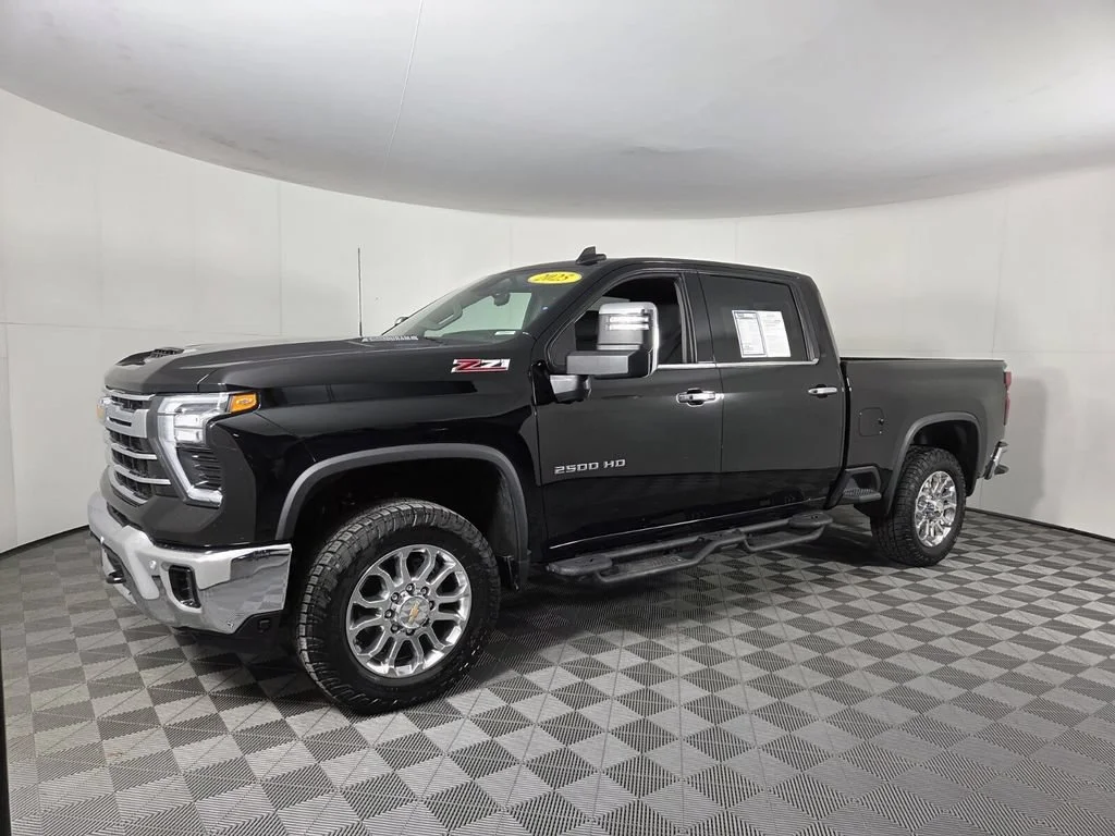 Used 2025 Black Chevrolet LTZ image 9