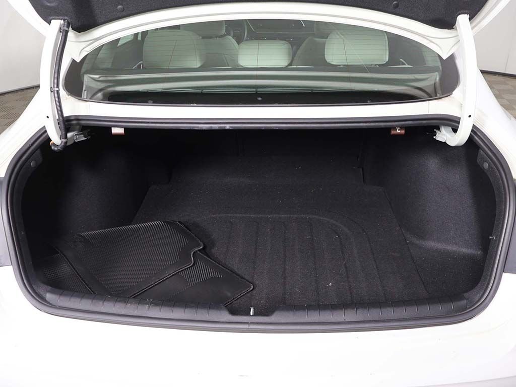 Used 2022 Gray Hyundai SEL image 16