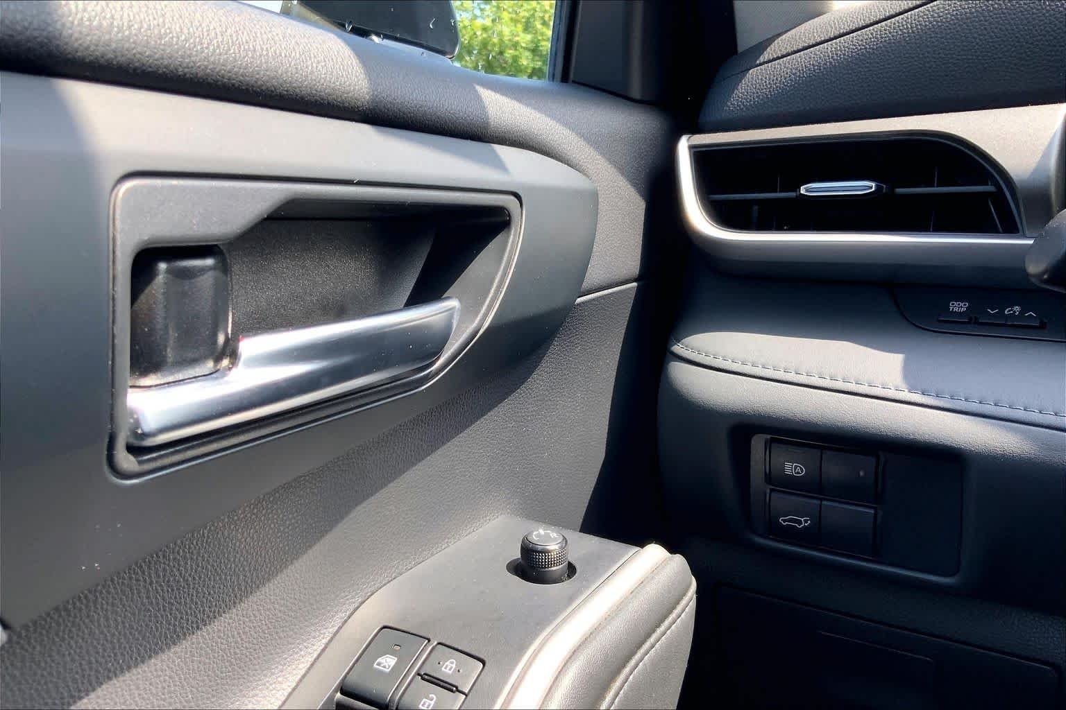 Used 2021 Moon Dust Toyota XLE image 34
