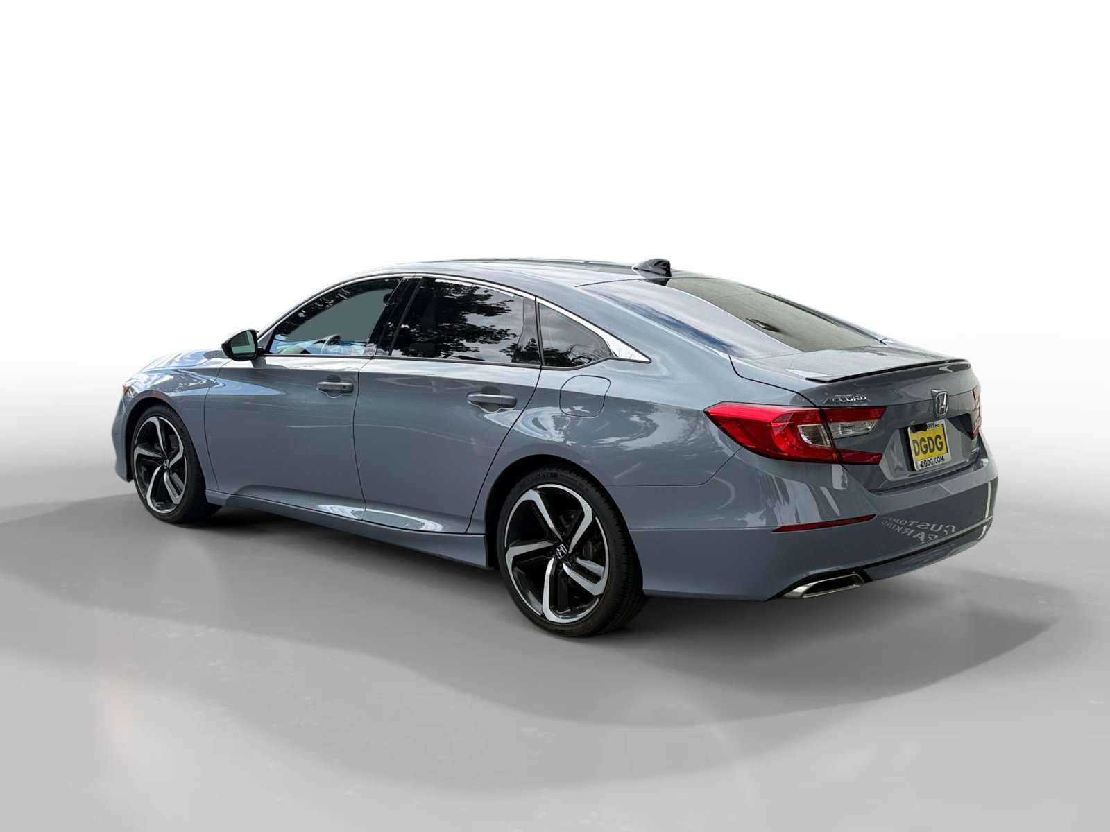 Used 2022 Sonic Gray Pearl Honda Sport image 3