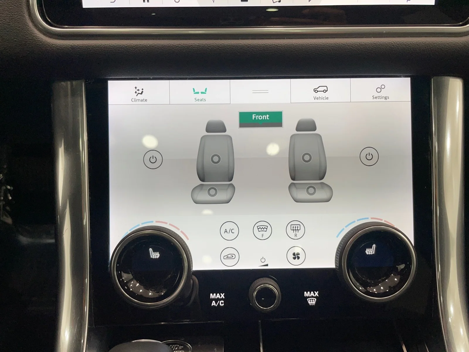 Used 2019 BLACK Land Rover HSE image 23