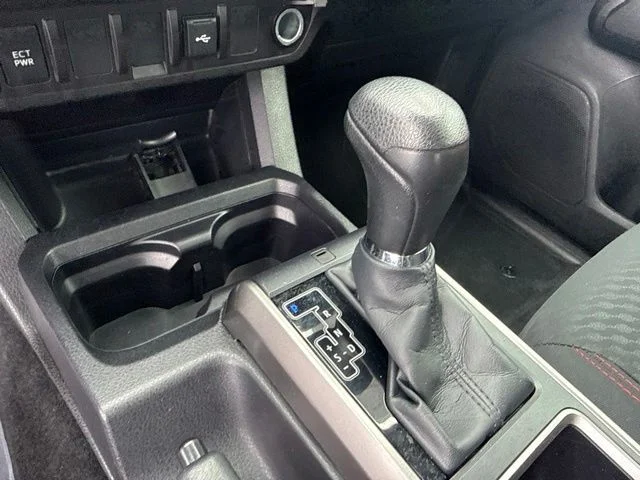 Used 2022 Black Toyota SR5 image 24