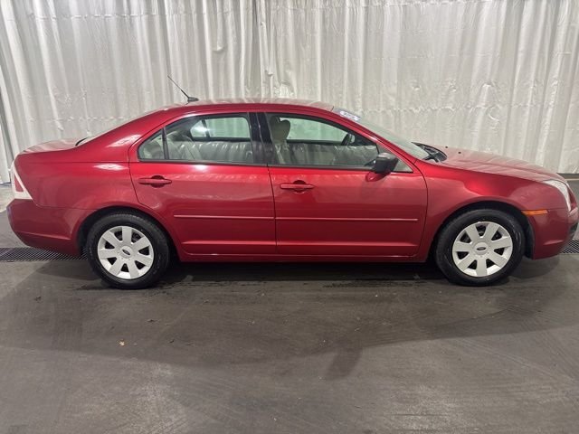 Used 2009 Ford Fusion S with VIN 3FAHP06Z89R157654 for sale in Grants Pass, OR