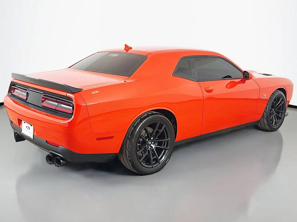 Used 2022 Go Mango! Dodge R/T Scat Pack image 10