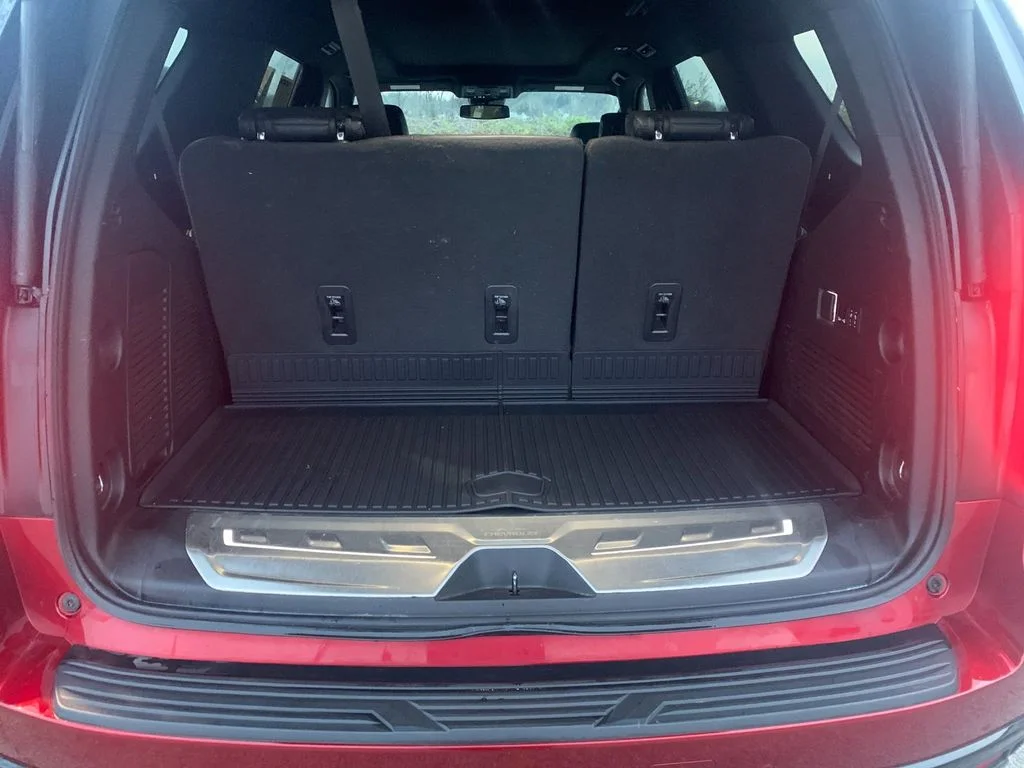 Used 2023 Red Chevrolet Z71 image 19