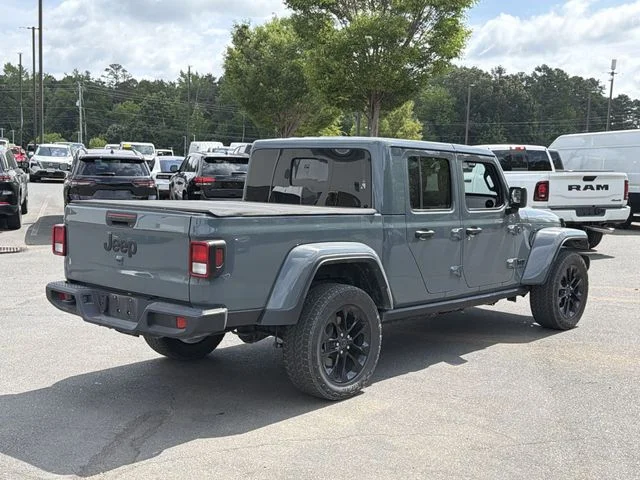 Used 2024 Gray Jeep Nighthawk image 5
